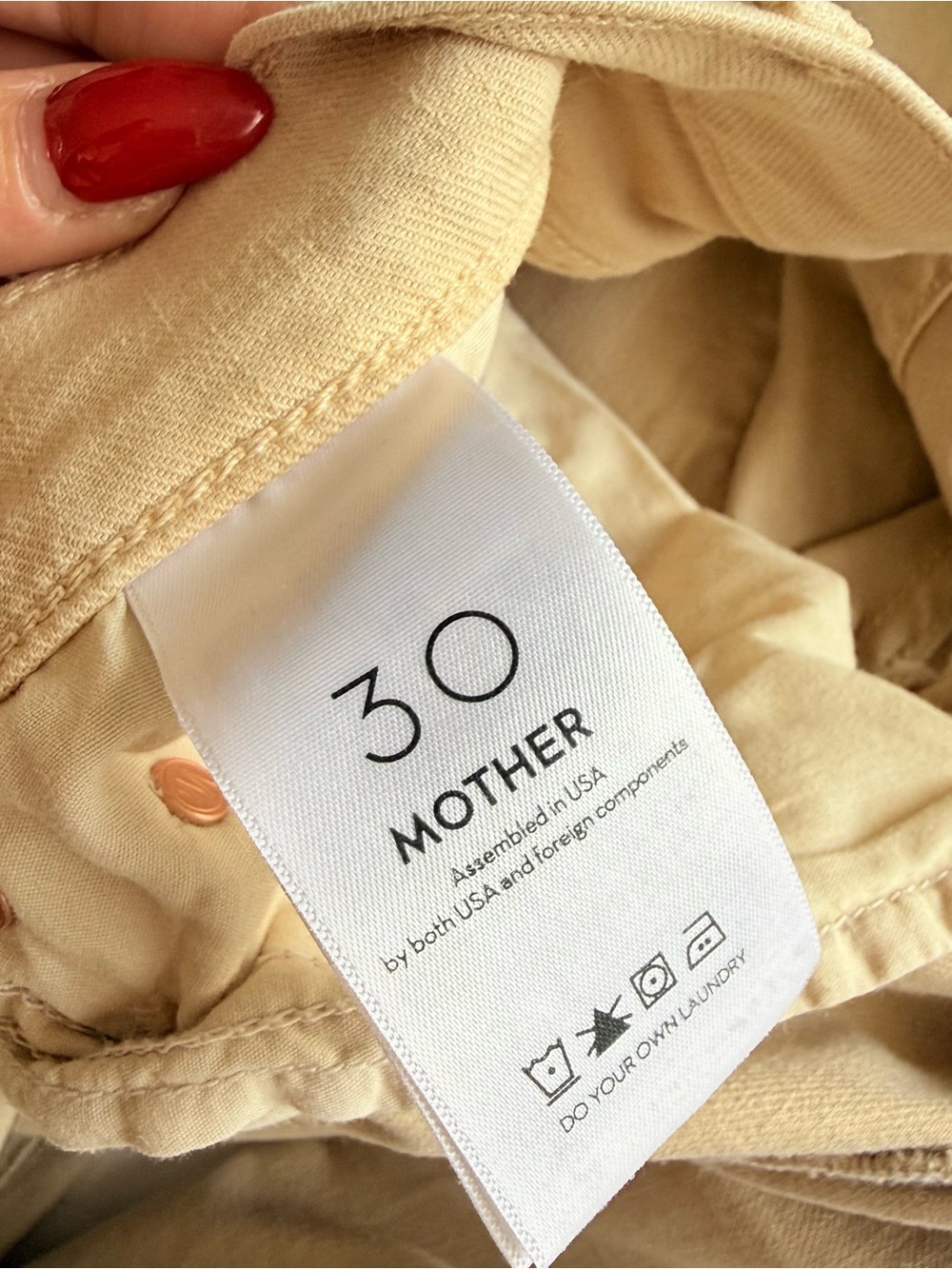 MOTHER The Weekender Flare Jeans – Chalk It Up | Premium Designer Denim - Picture 7 of 7